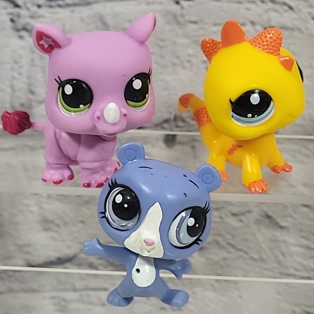 Littlest Pet Shop Figures Lot Of 3 Pink Rhino #37 Iguana #83‎ Tundra Polar Bear